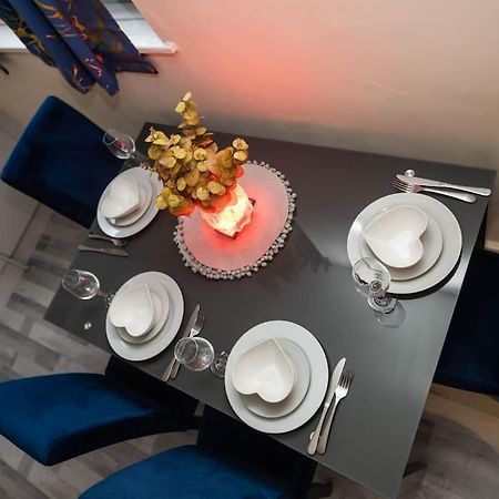 1 Bedroom-Sofabed-Worktable-4-Wifi-Parking ลอนดอน ภายนอก รูปภาพ