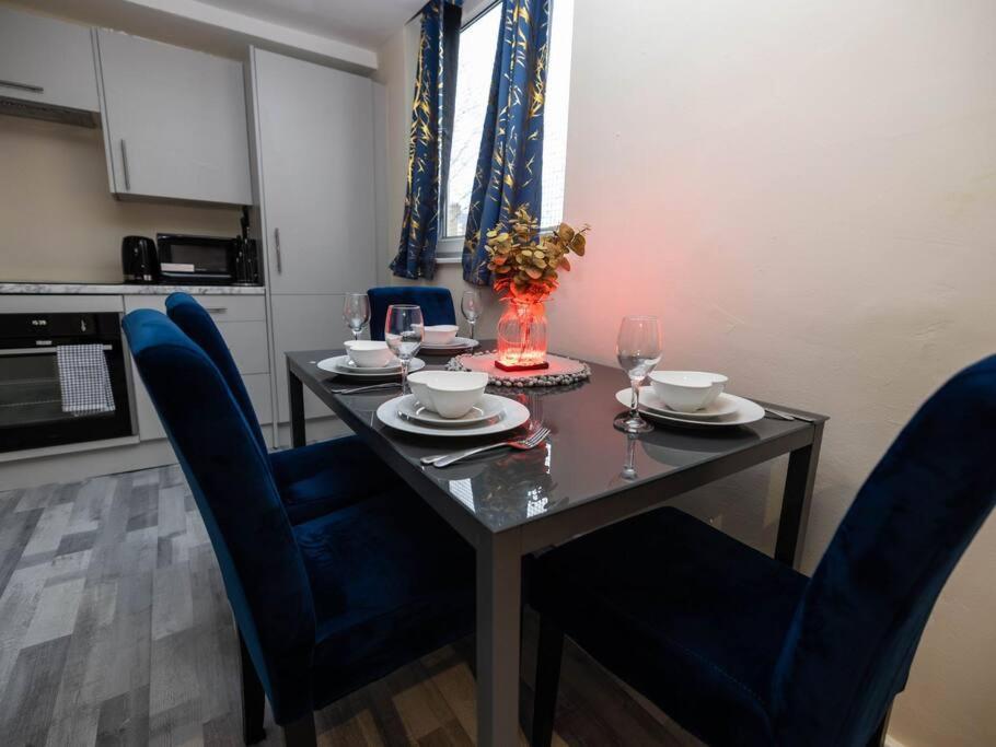 1 Bedroom-Sofabed-Worktable-4-Wifi-Parking ลอนดอน ภายนอก รูปภาพ